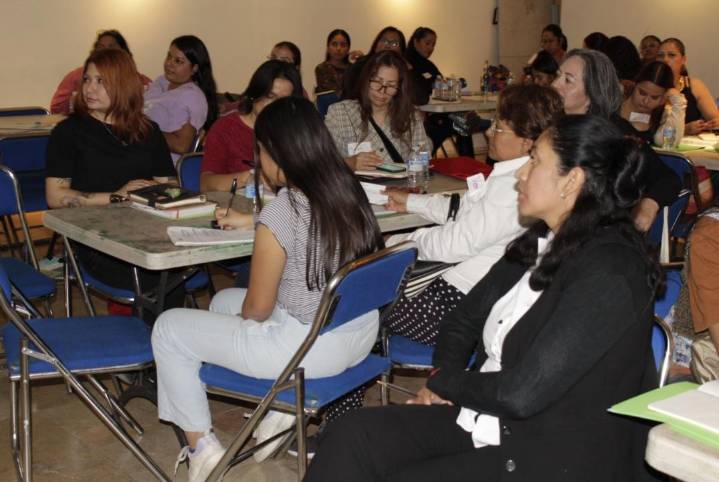 Brindan respaldo al emprendimiento de mujeres potosinas