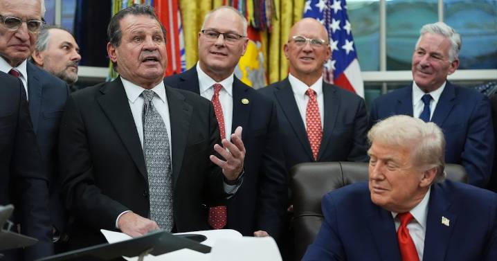 Trump news: 1980 'Miracle on Ice' Olympic team honored