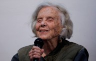 ‘Hubiera sido bueno que se oyeran las voces de las mujeres y niños’: Elena Poniatowska sobre AMLO