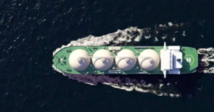 Shell se bajó del barco del GNL de Argentina: las alternativas que maneja YPF para impulsar el proyecto