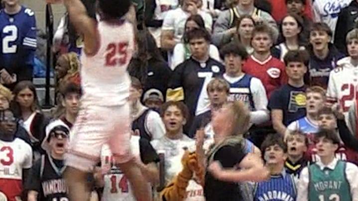 Fishers' Kai McGrew throws it down versus Noblesville