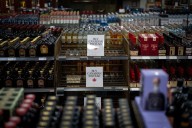 Roughly 100 U.S.-made alcohol products temporarily back on Manitoba store shelves – Winnipeg Free Press