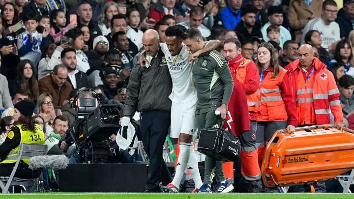 Madrid's Éder Militão limps off in shock loss to Celta Vigo