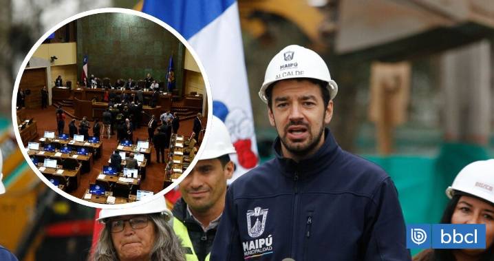 "Qué vergüenza más grande": Alcalde Vodanovic fustiga a diputados tras fracaso de sesión por ausencias