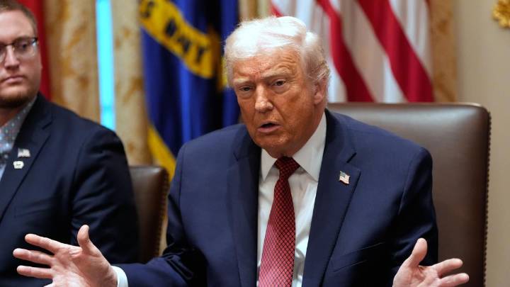 La última amenaza, por Màrius Carol