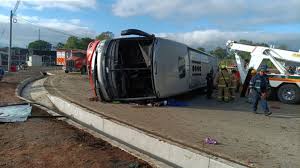 Accidente en la vía Pasto-Cali deja muertos y heridos