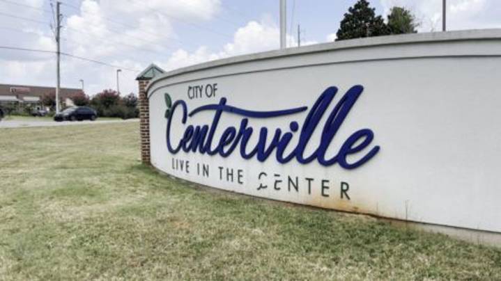 Centerville postpones their Christmas parade due to rain
