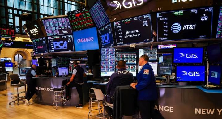 Wall Street cierra a la baja a la espera de la reunión de la Fed l Wall Street