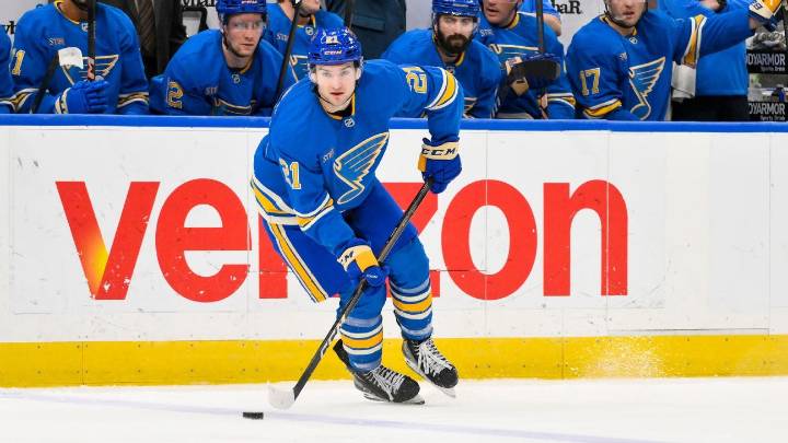 Blues rookie Jimmy Snuggerud to have wrist surgery, miss 6 weeks