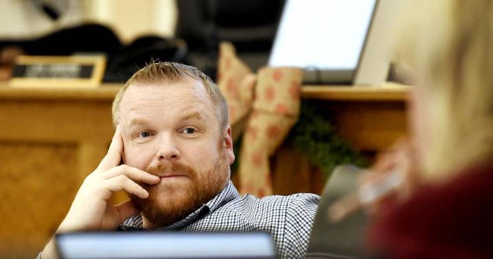 Commissioners grapple with tight budget