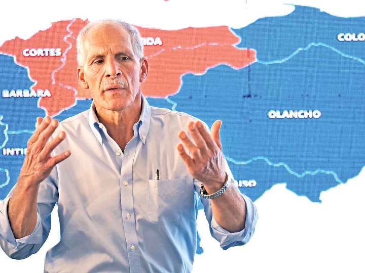 Asfura duplica su ventaja de votos; reanudan conteo tras tres días pausado