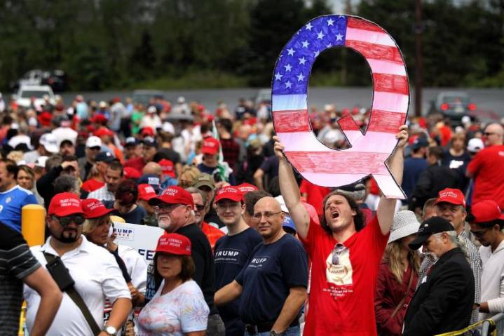 Los conspiradores de QAnon se alejan de la Casa Blanca
