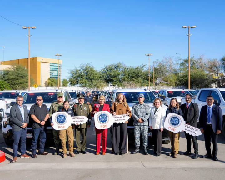 Entregan 100 patrullas nuevas y equipamientos a la Agencia Estatal de Investigación de Fiscalía de BC