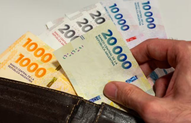 Aumenta el salario mínimo: así quedan los montos hasta 2026