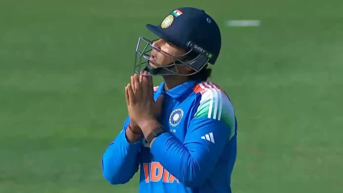 Vaibhav Sooryavanshi Celebrates Record Century With Folded Hands