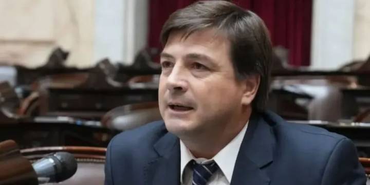 Un diputado que responde a Rogelio Frigerio se sumó al bloque libertario y el oficialismo se asegura la primera minoría