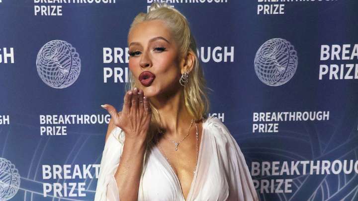 Christina Aguilera to unveil 'personal' documentary at same time as new music