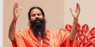 Never make THESE mistakes while eating, learn the right way from Baba Ramdev
