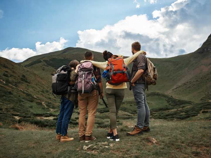 Walk, don't run: The latest workout trend combines the great outdoors with low