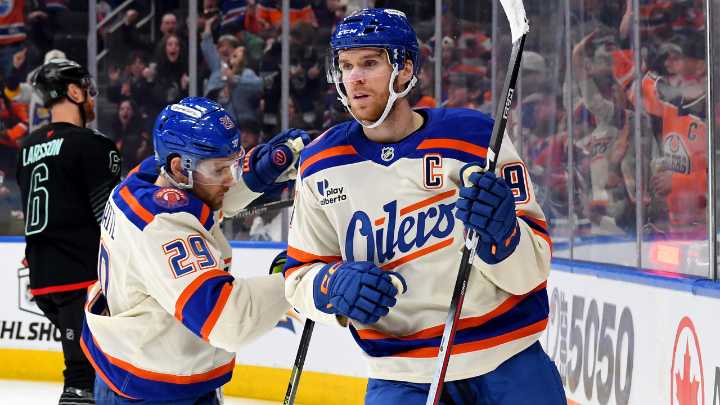 McDavid gets hat trick, Oilers score 9 in win against Kraken
