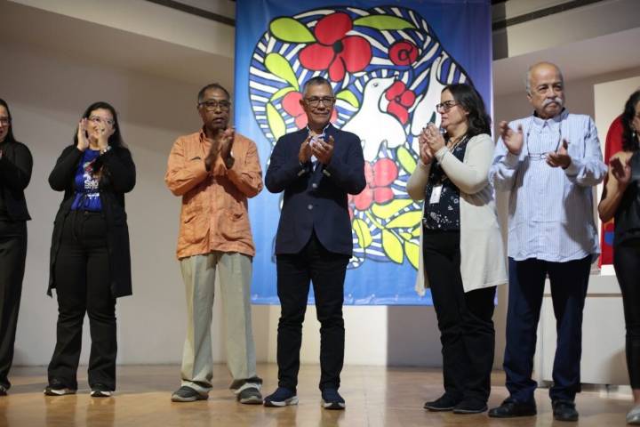 Ministerio de Cultura premia a los artistas del Salón Nacional de Arte Elsa Morales 2025