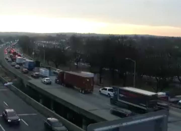 NYC traffic: Goethals Bridge backed up, Verrazzano lanes to S.I. closed