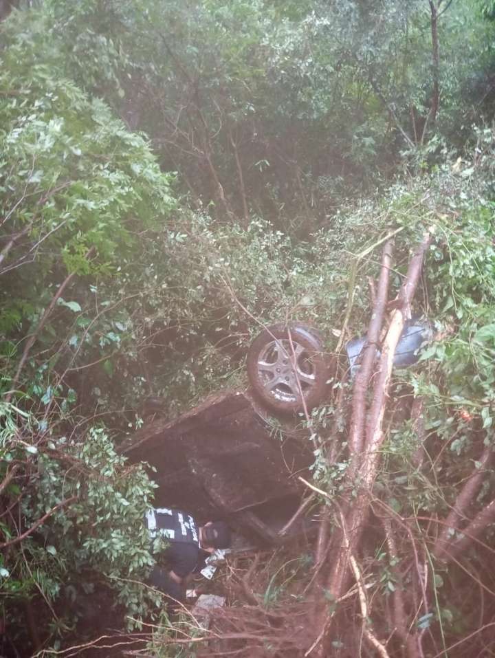 Despiste en la Ruta provincial 103: Dos personas resultaron lesionadas