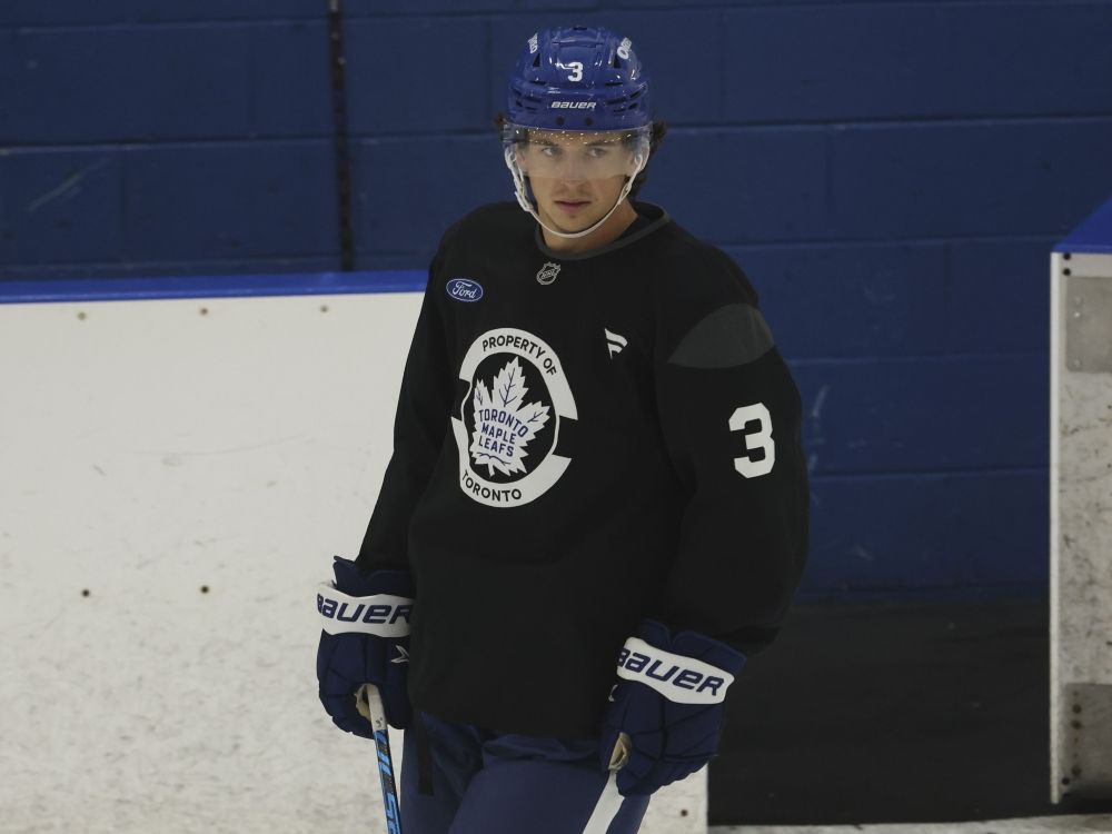 Maple Leafs recall Henry Thrun, put Dakota Mermis on IR