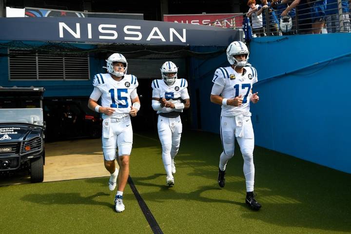 Deadspin | All three Colts QBs hurt; Daniel Jones (Achilles) done for season
