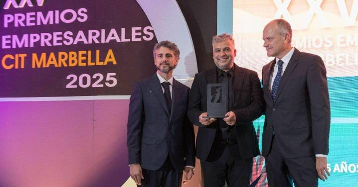 La agencia malagueña Pura Envidia recibe el premio a mejor empresa innovadora de 2025 en su 15 aniversario