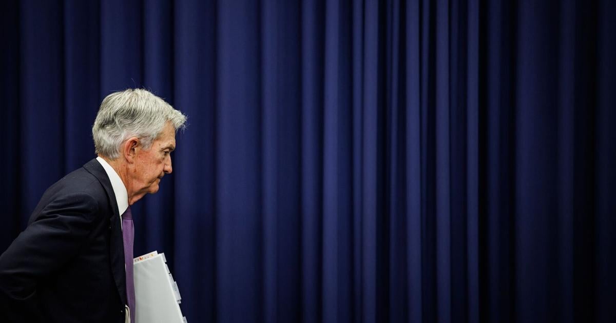 Fed lowers interest rates for the third time in a row and projects just one cut next year