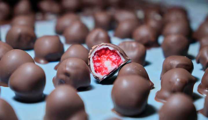 Nuevas pistas en el caso de las frambuesas con talio: Fiscalía apunta a una sospechosa con orden de captura internacional