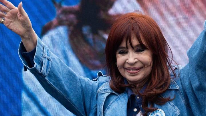 El posteo de Cristina tras el último dato del INDEC: "¿En serio todo marcha según el plan?"
