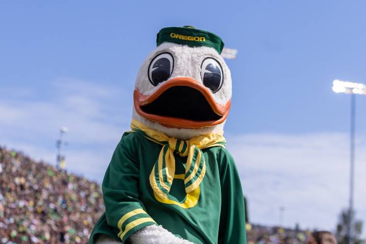 Oregon opens as huge favorite against James Madison in College Football Playoff