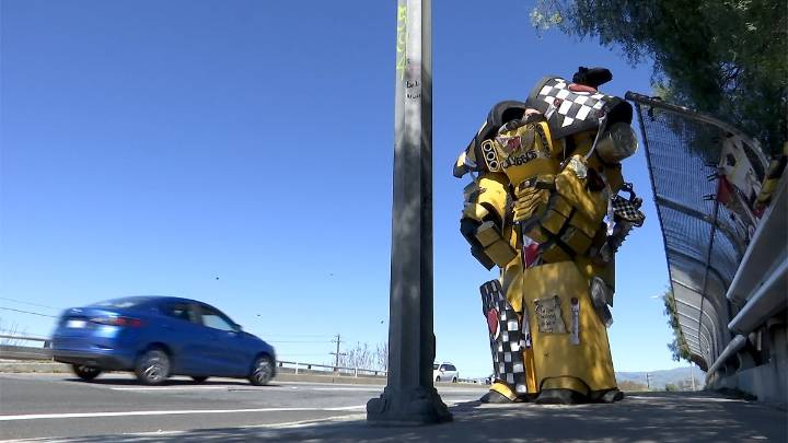 Aiming to lift spirits of passers-by, homeless San Jose artist creates elaborate, wearable suits of armor – NBC Bay Area