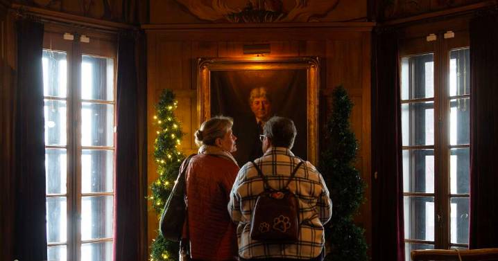 Photos: Strolling through Brucemore during the holiday season