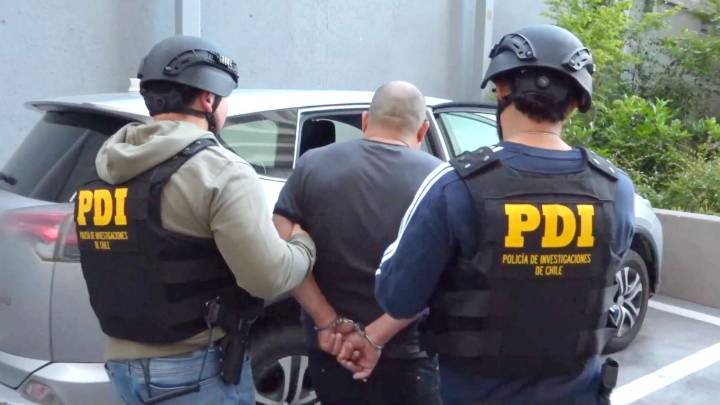 Detienen a hombre acusado de amenazar de muerte y con arma de fuego a su expareja en Alto Hospicio