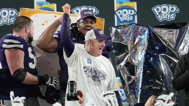 K-State football coach Chris Klieman announces retirement
