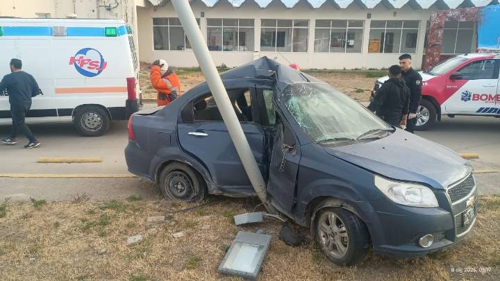 Grave accidente en la costanera de Puerto San Julián: Dos hombres hospitalizados