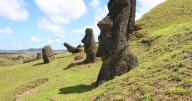 Cómo llegaron los moáis a su sitio en la Isla de Pascua, según un reciente estudio