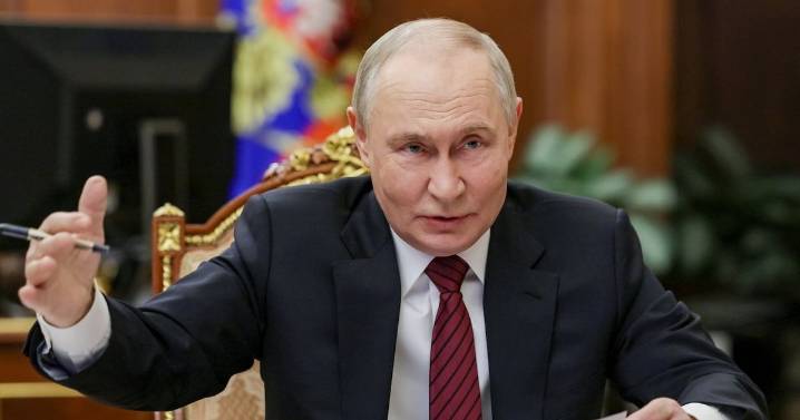 Ukraine news: Russia official says police, guard to stay in Donbas