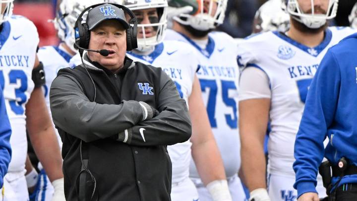 Sources: Kentucky expected to fire football coach Mark Stoops