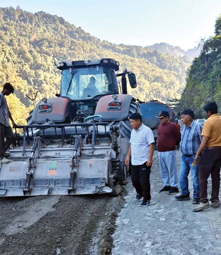 Upper Siang DC inspects Panggo-Ningging cement treated road on Migging
