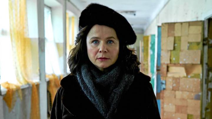 10 Miniseries Masterpieces With Excellent Performances, Ranked