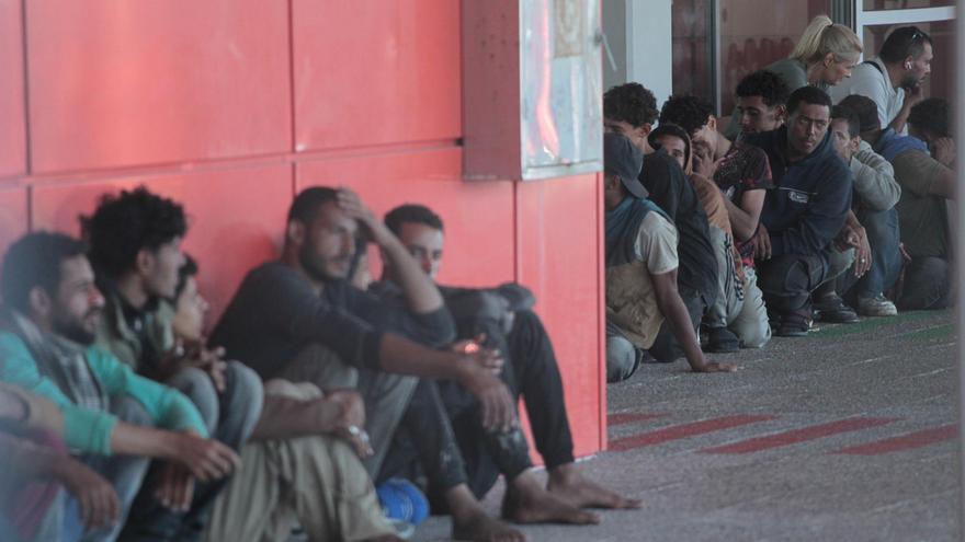 Hallados 17 migrantes muertos en un bote a la deriva cerca de las costas de Grecia