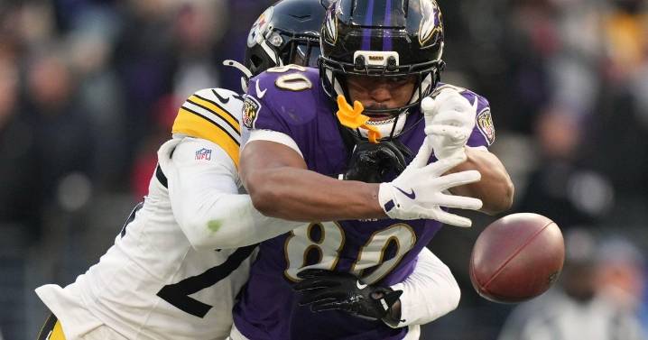 Baltimore Ravens lose grasp on first place when Likely TD turns into a drop