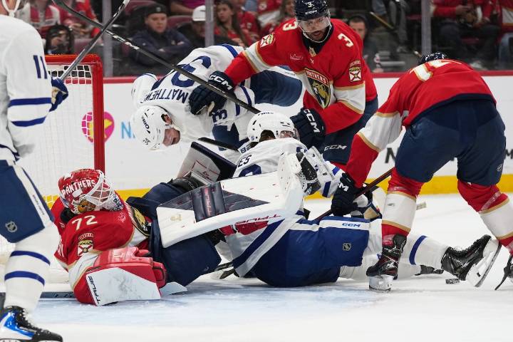 Maple Leafs jump out to quick lead, hold off Panthers for 4