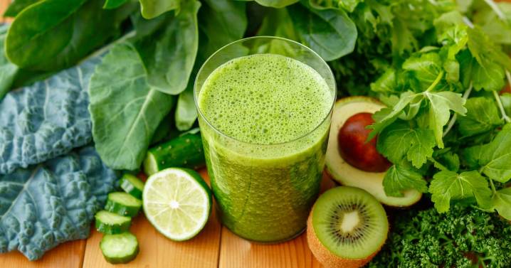 Una taza diaria de verduras de hoja verde puede reducir 26% el riesgo de enfermedades del corazón