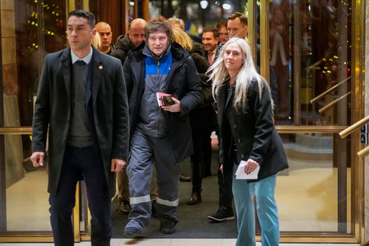 Milei llega a Oslo para aguardar a la líder opositora de Venezuela María Corina Machado