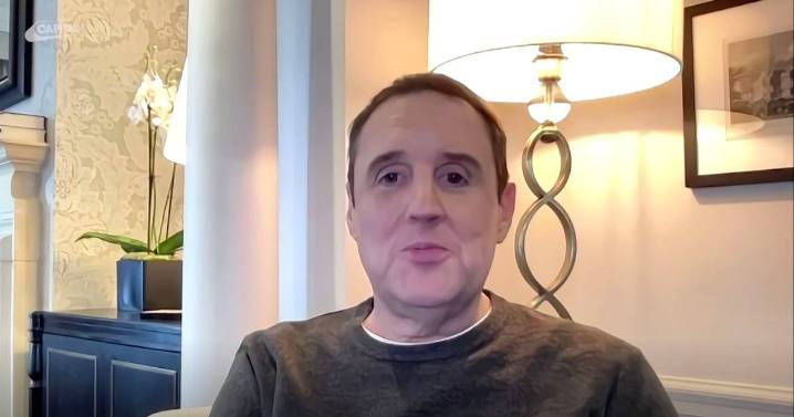 Peter Kay opens up on weight loss and 'sitting in the toilet sobbing'